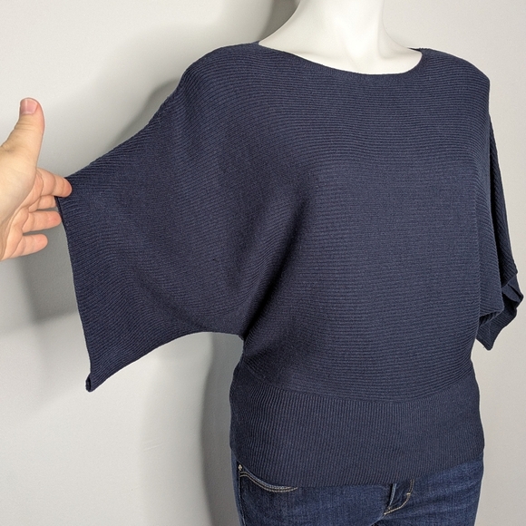 Tommy Bahama Blue 1/2 Sleeve Cotton Blend Batwing Sweater XS - Picture 3 of 7